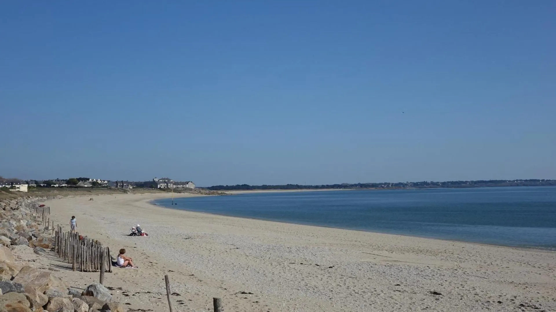 Bel Appartement A Arzon Avec Terrasse Et Parking Pres De La Plage - Fr-1-639-141