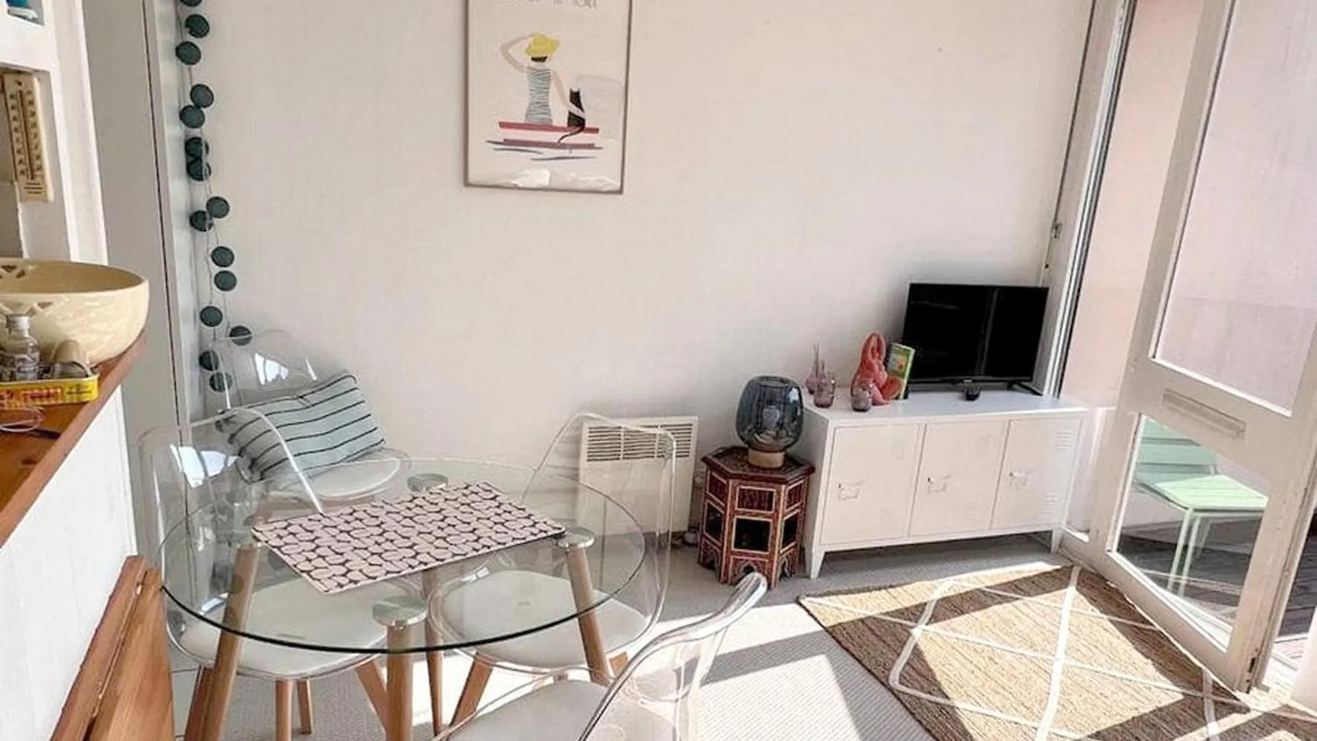 Bel Appartement A Arzon Avec Terrasse Et Parking Pres De La Plage - Fr-1-639-141 0*,